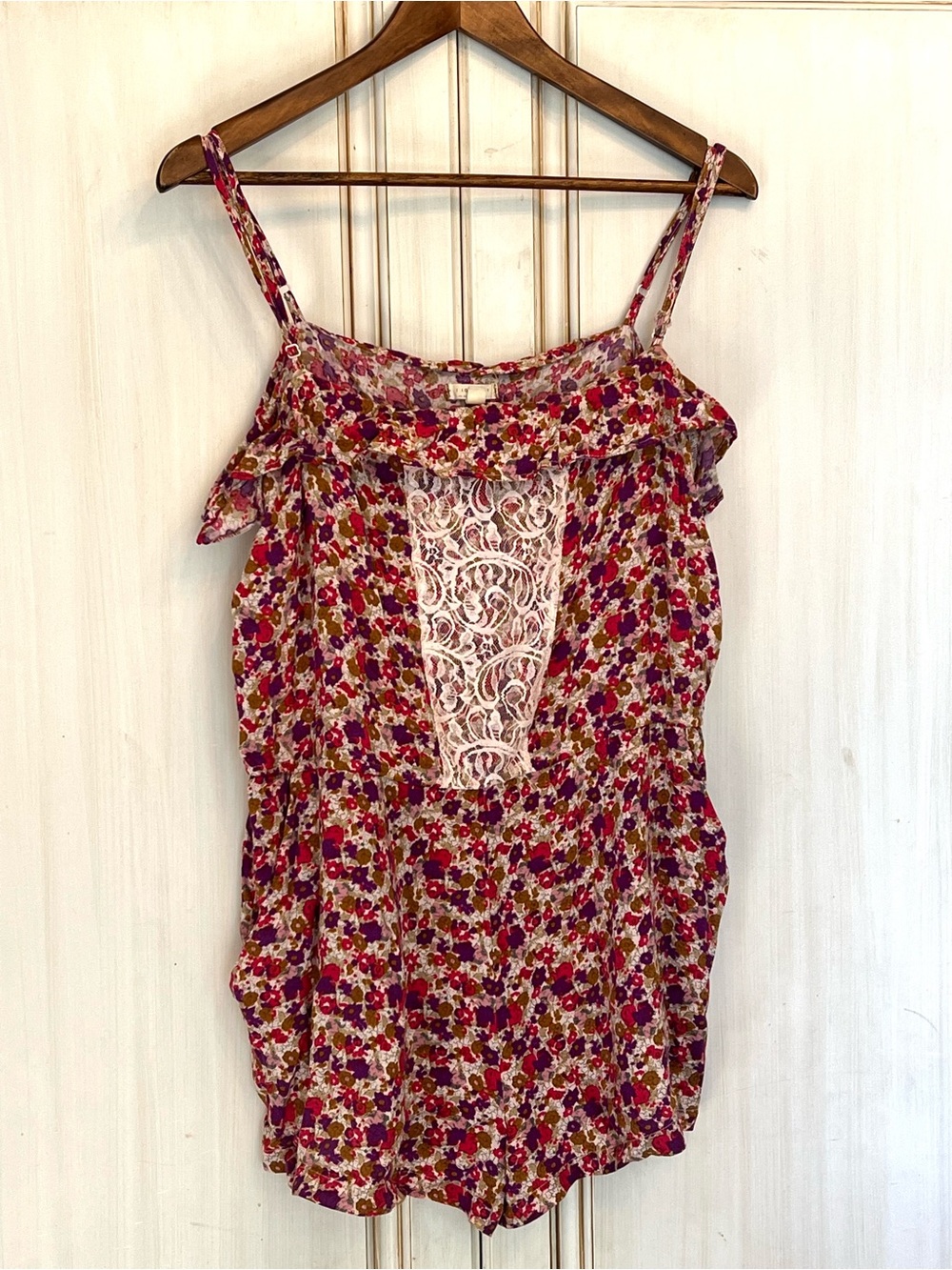 Forever 21 I Love H81 Floral Romper Size L Lace Front Spaghetti Strap Pockets